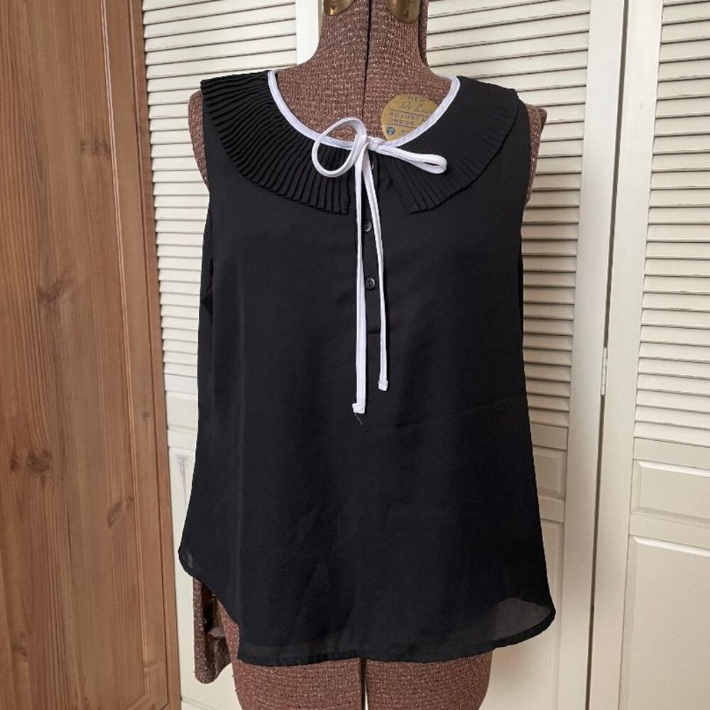 Toby & Olive Sleeveless Blouse Top Women’s XL Fully Lined Pleated Collar